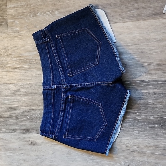 PROJECT EIGHTEEN SHORT - Picture 7 of 9